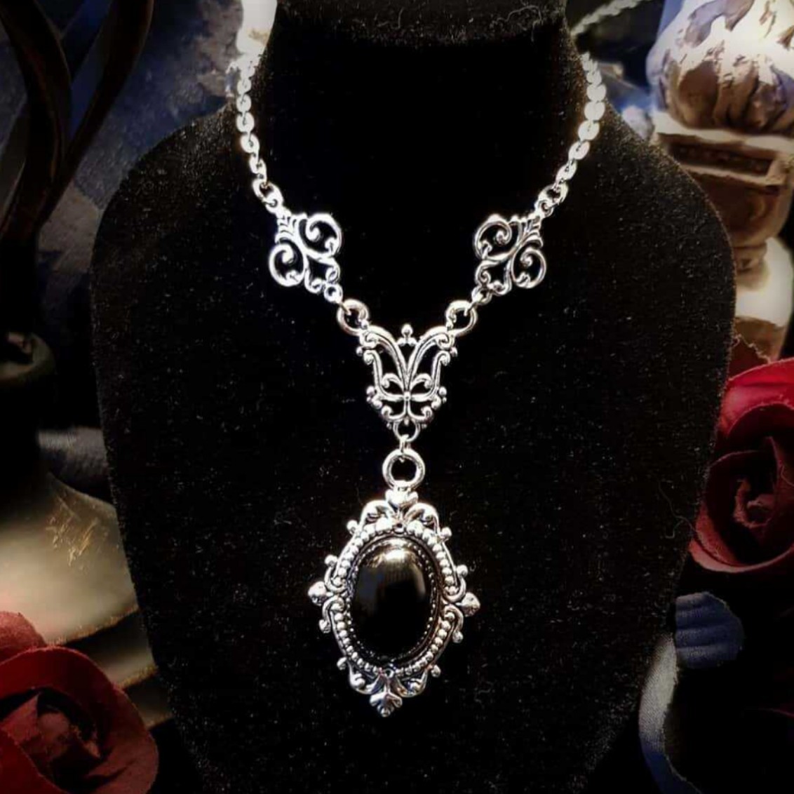 Naszyjnik z kameą wampira, Kam – Men'S Vampire Accessories recenzja i cena