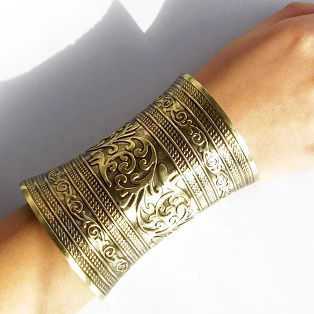 Szeroka bransoletka mankietowa – Men Accessories India recenzja i cena